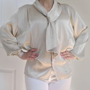 Sonya‎ Ratay For San Andre Size 6 Or Medium Satin Beige Gold Blouse Ascot Carvat
